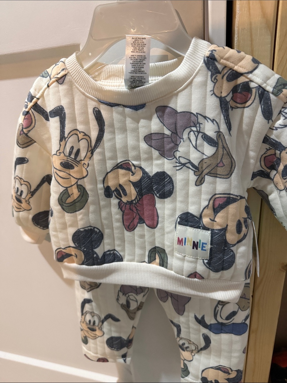 Minnie Mouse outfit
